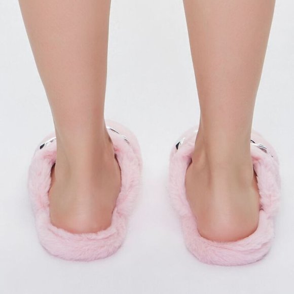 PINK NWT Faux Fur Curb Chain Slippers - Forever 21 - Size Small 4-6 Womens Teens - Picture 3 of 4